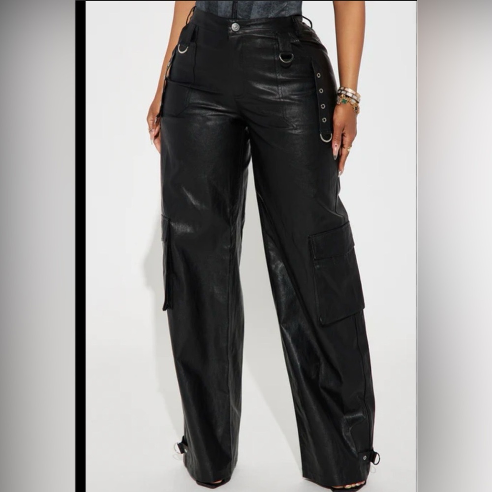 Fashion Nova Black Cargo Pants